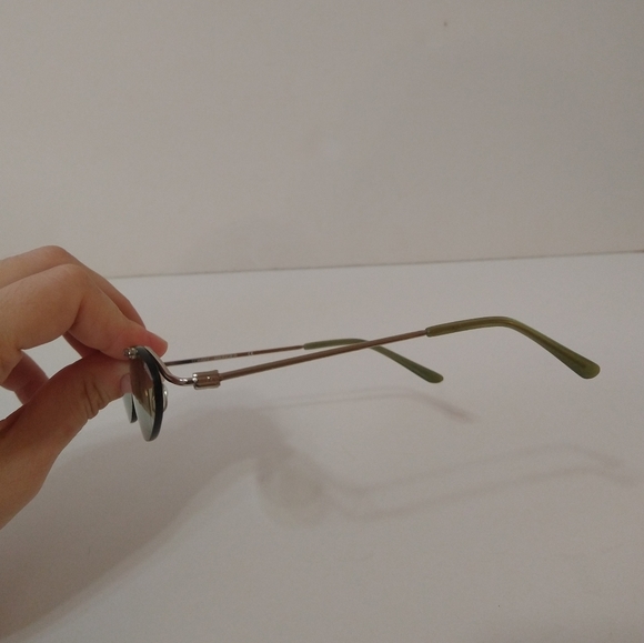 Vintage 90's/Y2K Tommy Hilfiger Green Tinted Oval Shaped Glasses - Picture 5 of 7